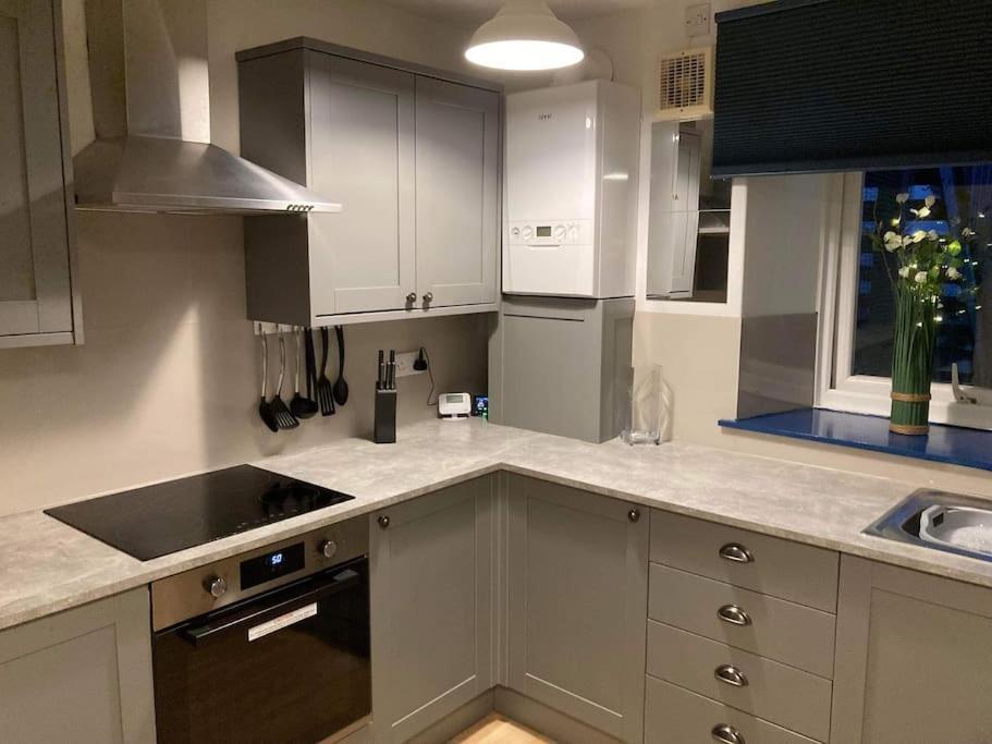 Lawn View Apartment ดอว์ลิช ภายนอก รูปภาพ
